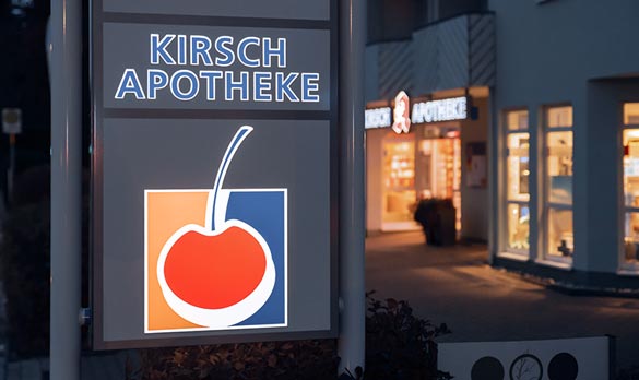 Apotheke bei Nacht